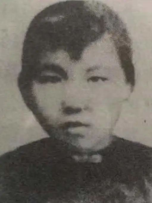 李潔、李廣：紅色小交通 英雄好姐妹